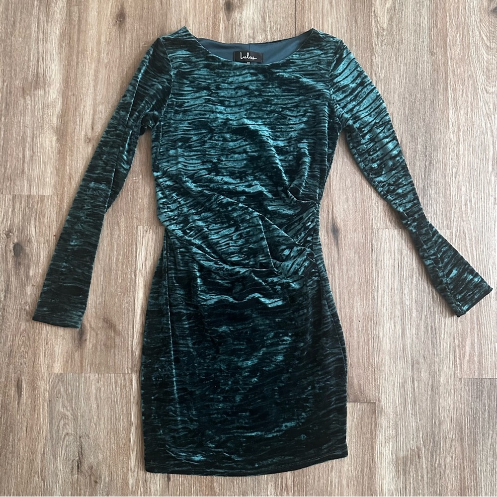 Lulu's Emerald Green Crushed Velvet Long Sleeve Dress